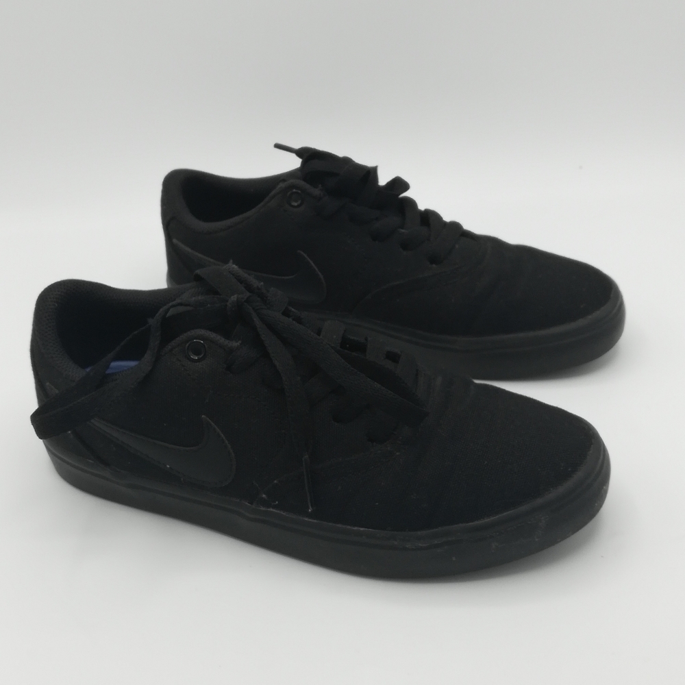 Nike SB Check Solarsoft Canvas Skateboarding Shoes
